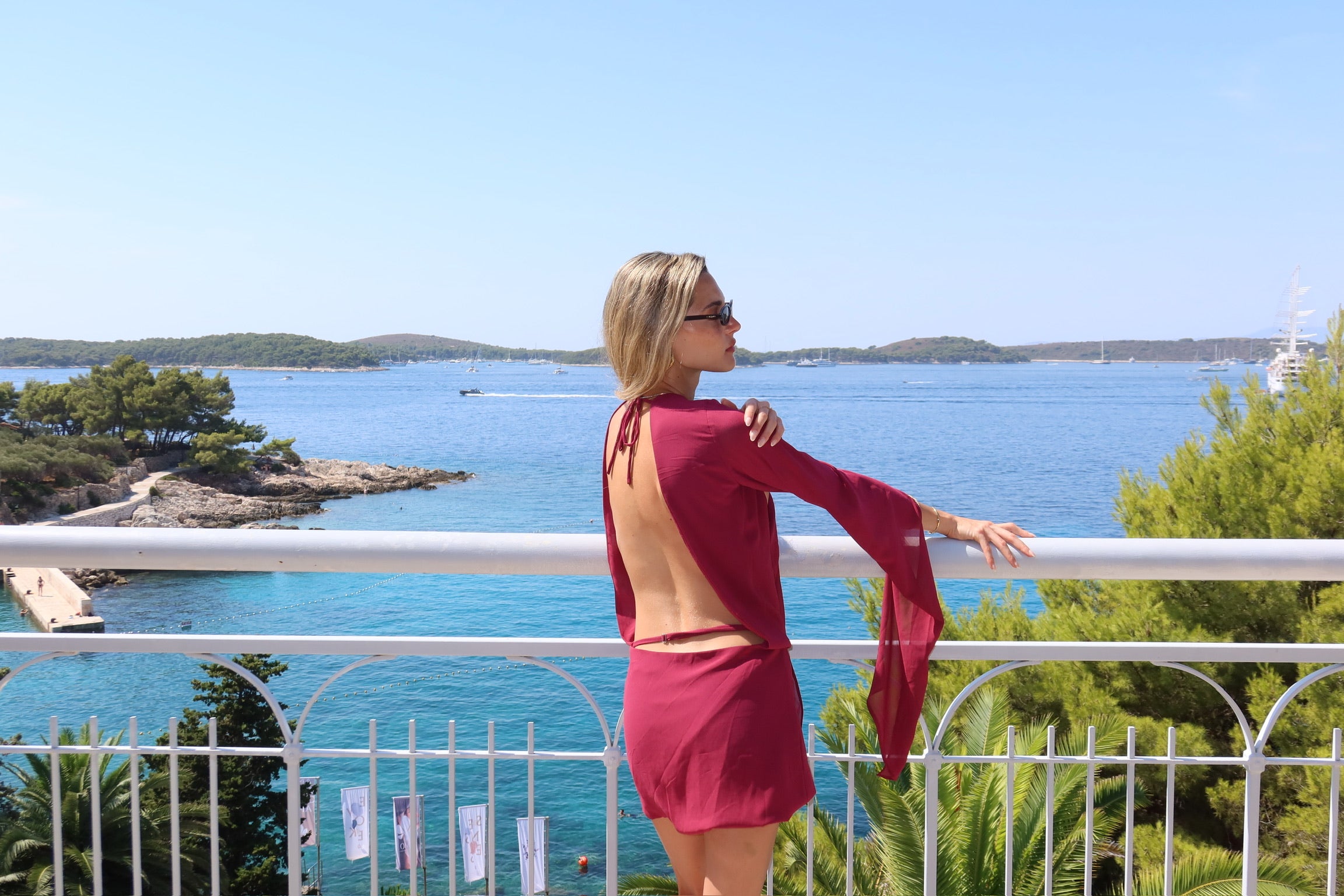 The Zaïa Mini Dress - Burgundy